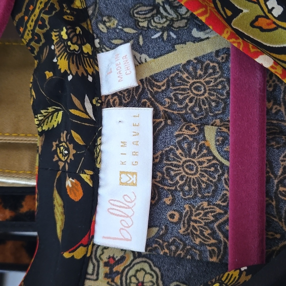 Tunic - Picture 2 of 6